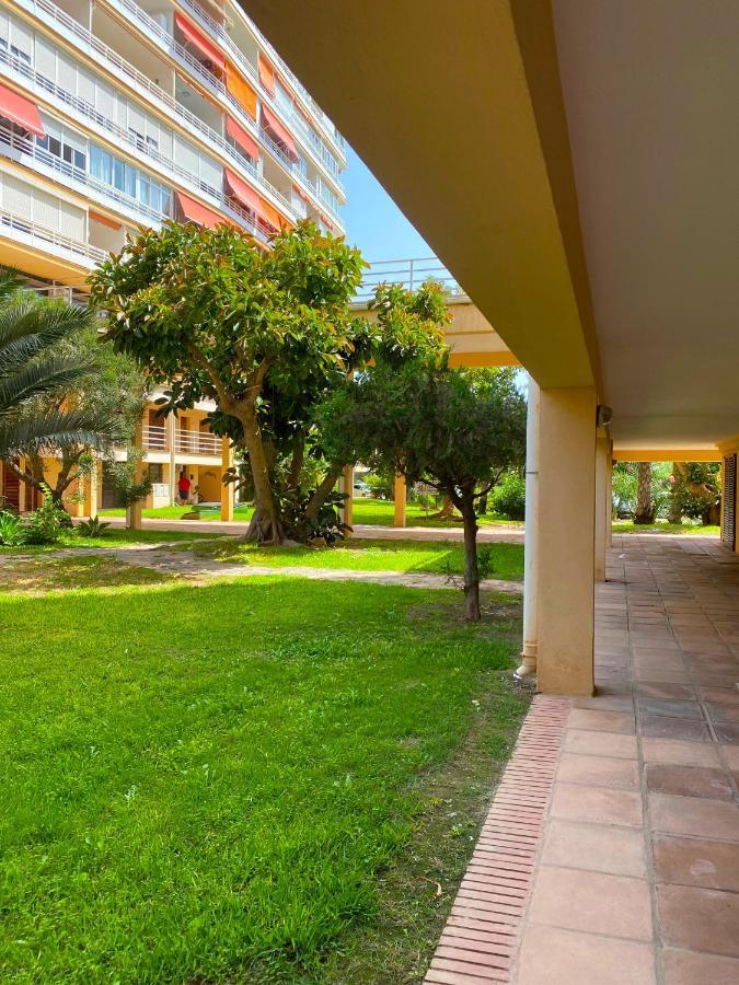 Appartamento Acogedor Estudio A 2 Min De La Playa Torremolinos Esterno foto