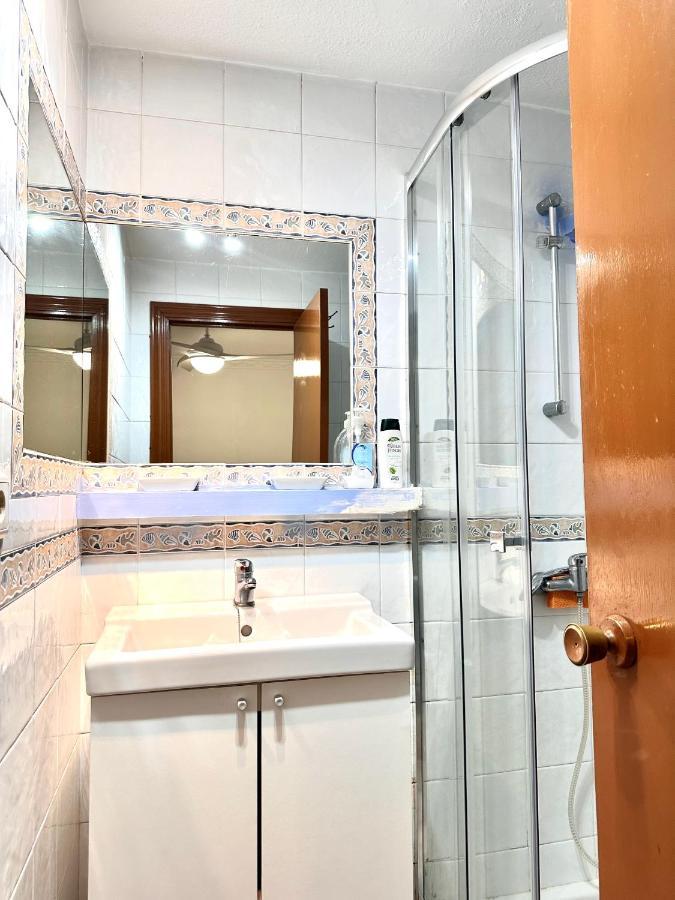 Appartamento Acogedor Estudio A 2 Min De La Playa Torremolinos Esterno foto